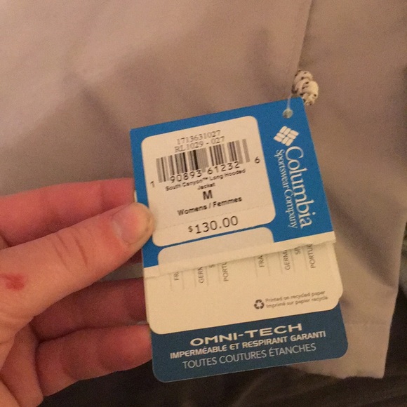 Columbia women’s rain jacket. - Picture 3 of 4